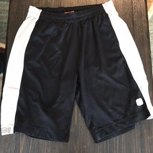 And1 basketball shorts black and grey